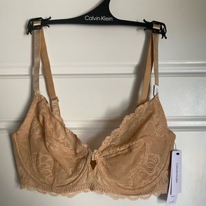 Brand new with tags! Calvin Klein unlined lace detailing bra!